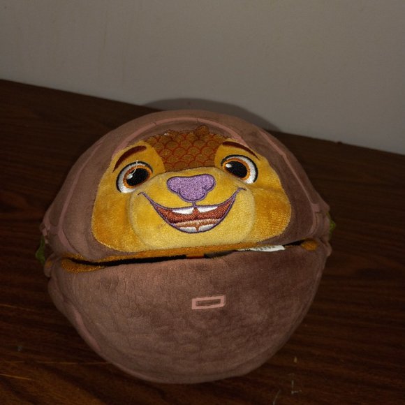 Disney Raya And The Last Dragon Walking & Rolling Tuk Tuk - Picture 9 of 9